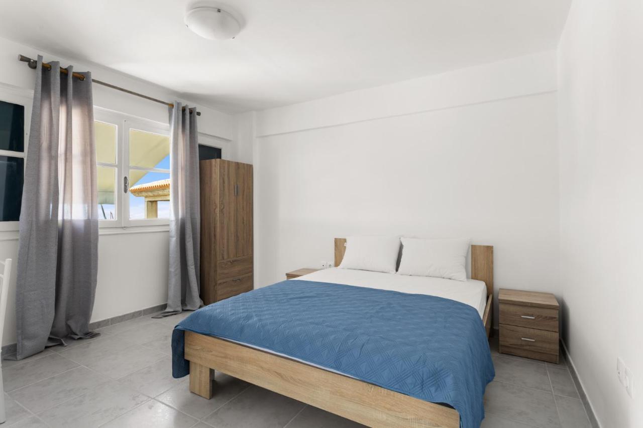 Nikolas Apartments Stoupa Lévktron Екстериор снимка